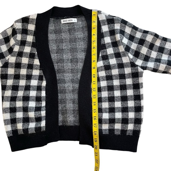 Buffalo Check Cropped Cardigan - Picture 11 of 14
